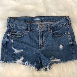 Old Navy Boyfriend / Mid-Rise Cut Off Shorts